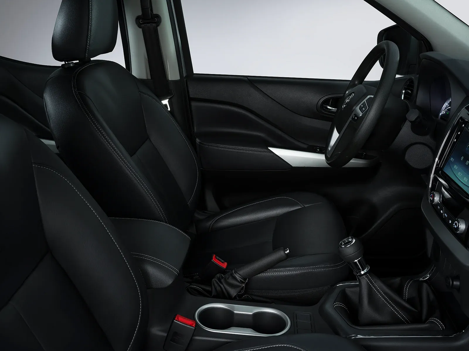 interior-rich-6-tx-gasoline_webp